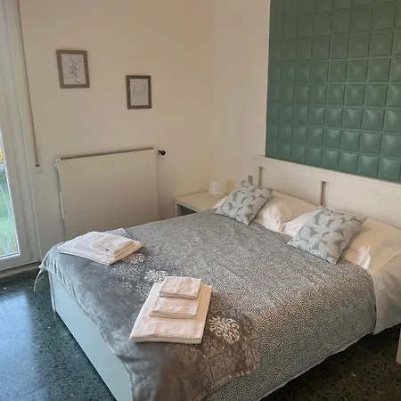 Attico Vista Mare-monti Apartment *